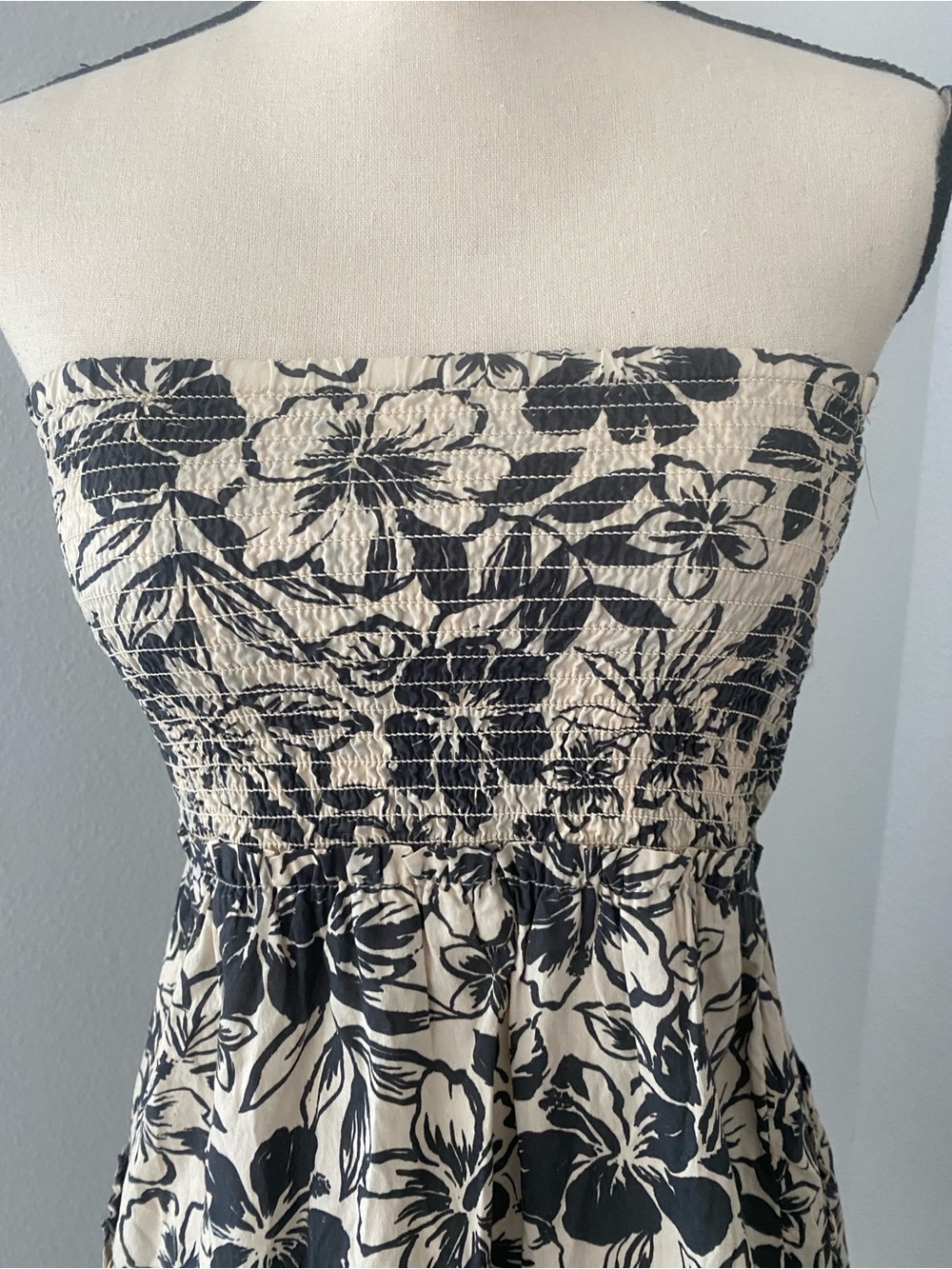 AMERICAN EAGLE Women strapless, floral print sundress | S - Picture 2 of 11